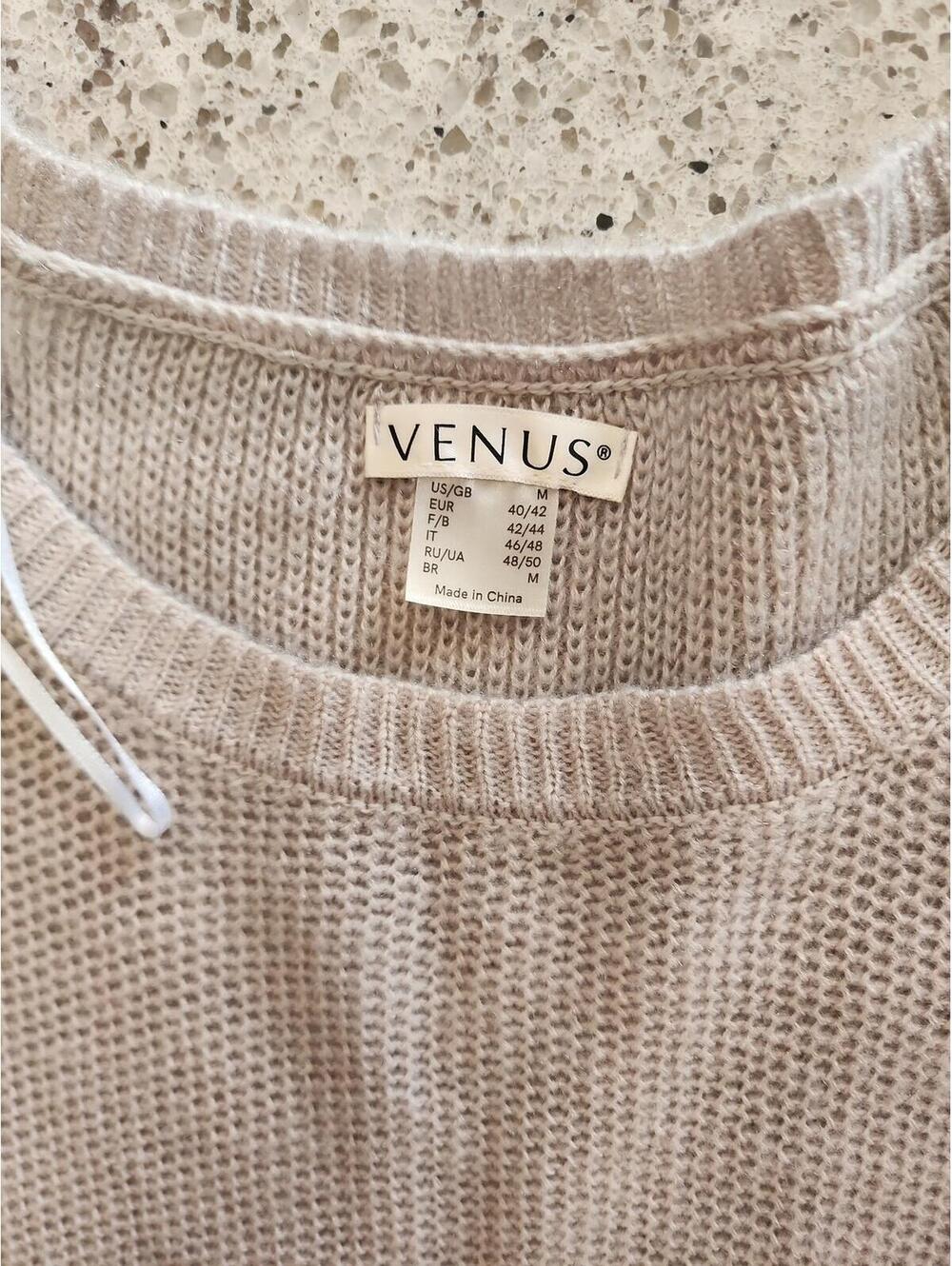 Sweater - Picture 6 of 9